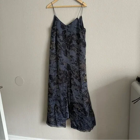 ENWT Elegant Black Floral Dress From Banana Republic - Picture 2 of 13